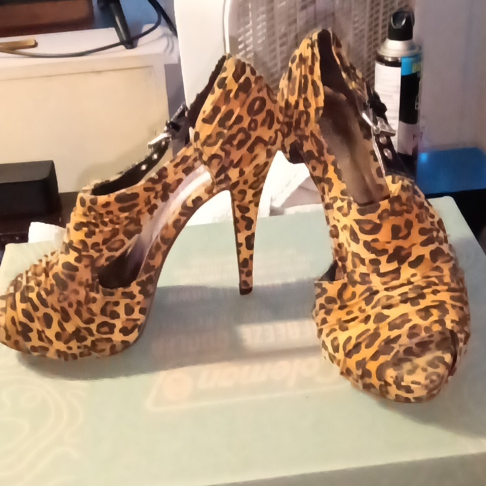 Charlotte Russe size 8